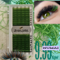 Holiday Colors: green eyelashes for volume applications Holiday Colors: green eyelashes for volume applications