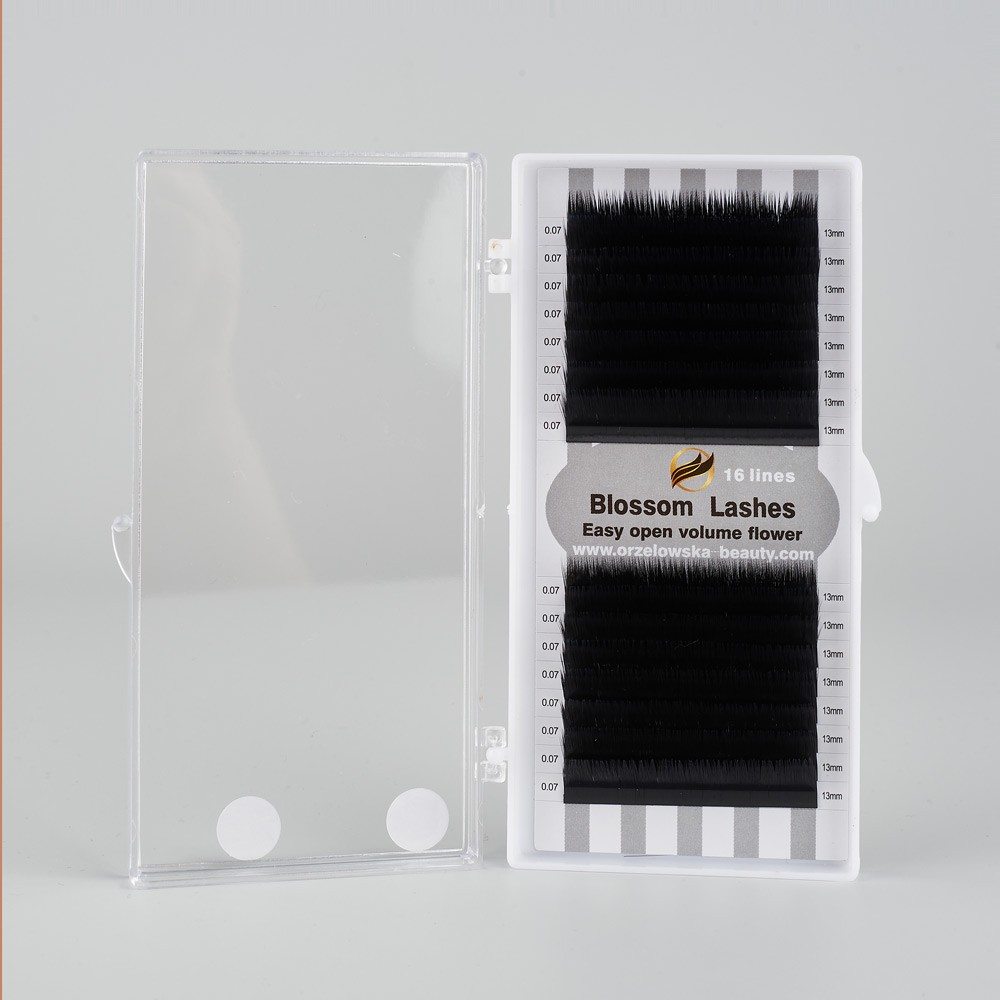 0.07-0.05 CC Easy fan flower - Blossom eyelash extensions